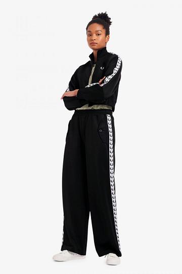 Dámské Bundy Fred Perry Cropped Taped Track Černé | CZ 1146FDNM